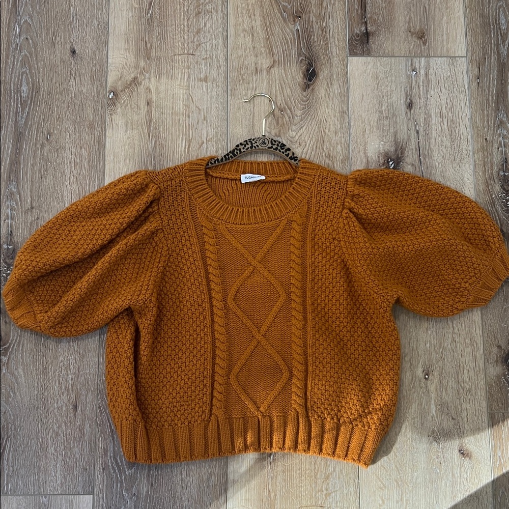 Cropped puff sleeve sweater